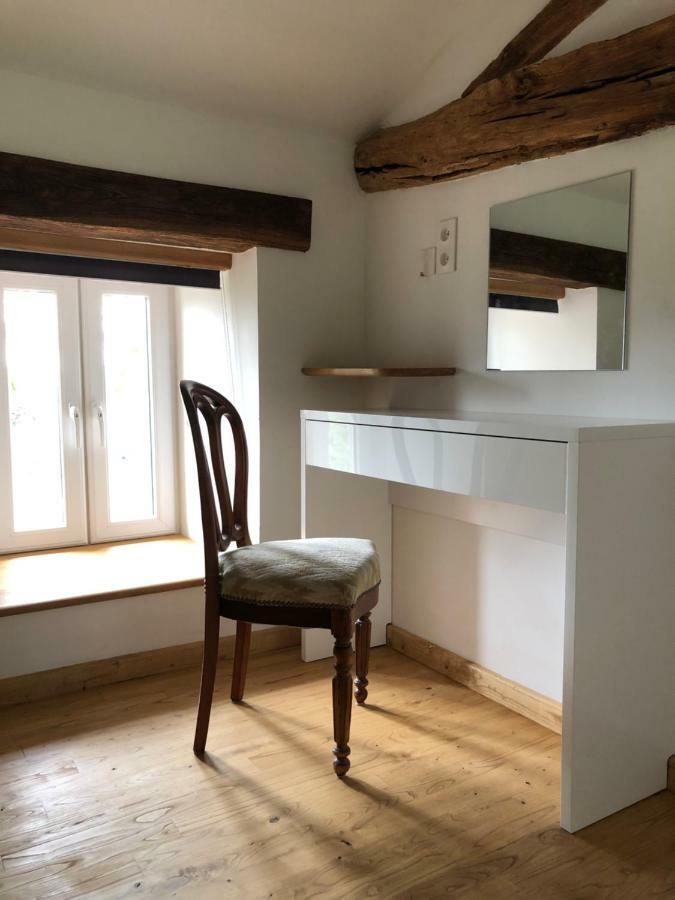 The Walnut Tree Gite Le Dorat Екстер'єр фото